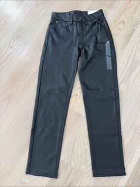 American Eagle Outfitters Women’s Black Straight Faux Leather Jeans